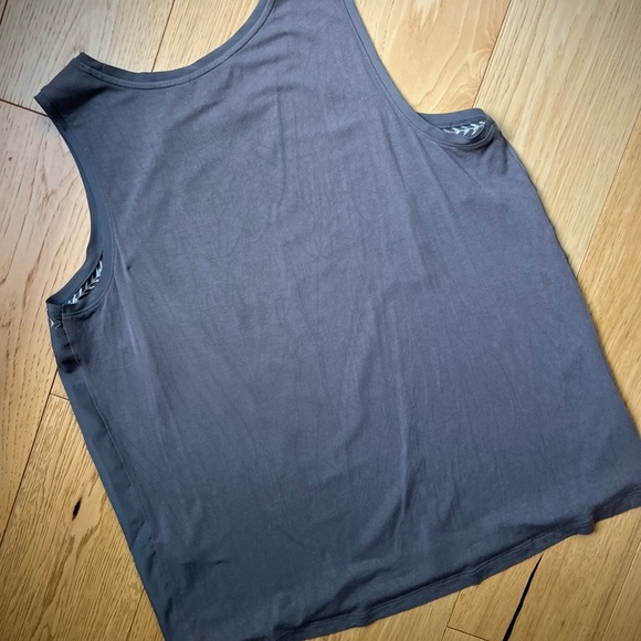 ⭐️BOGO FREE⭐️ BANANA REPUBLIC tank - Picture 3 of 3